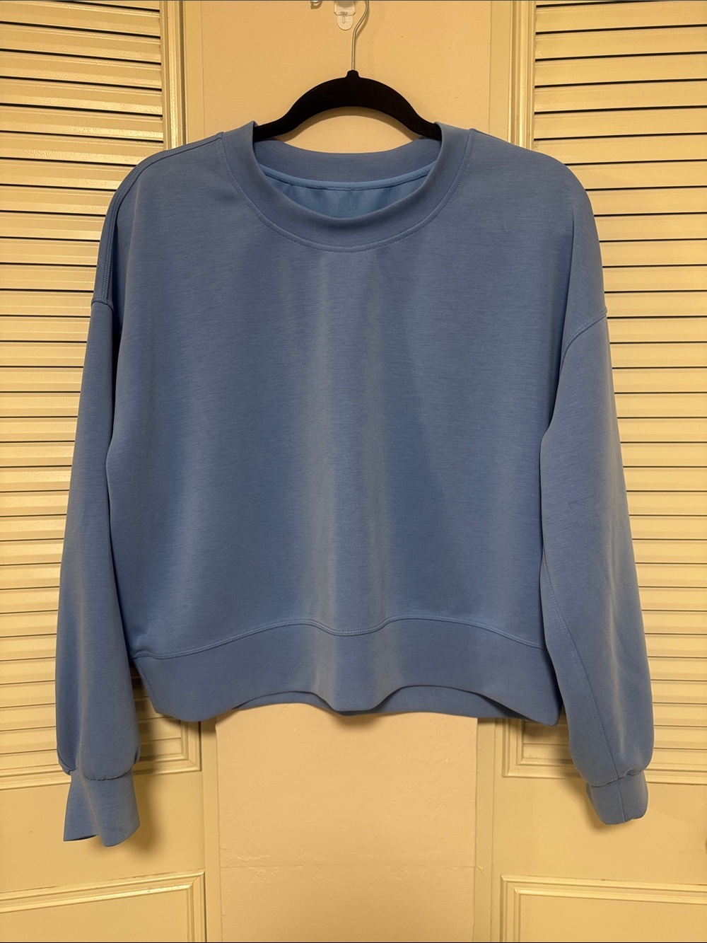 Lululemon Softstreem Blue Women's Crewneck Pullover Sweatshirt